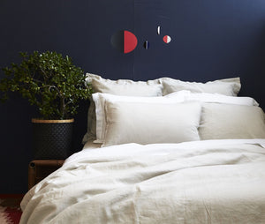 Snow French Linen Sheet Set