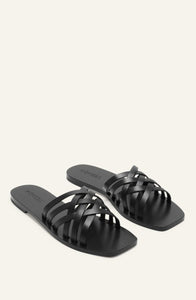 Opi Sandal Black